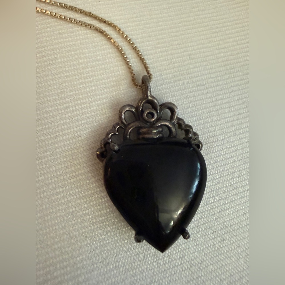 Elegant Black Heart 🖤 onyx Pendant Necklace